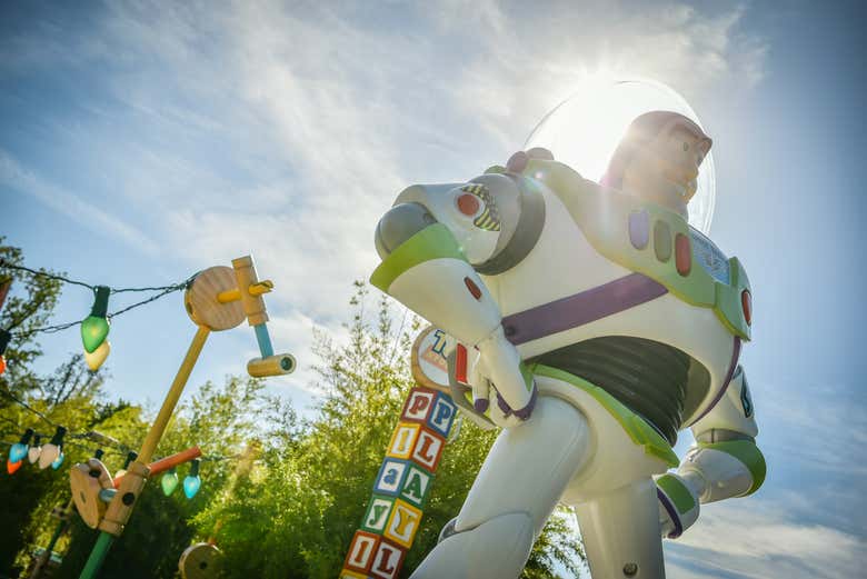See Buzz Lightyear at Disneyland® Paris