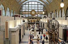 Paris Travel Guide